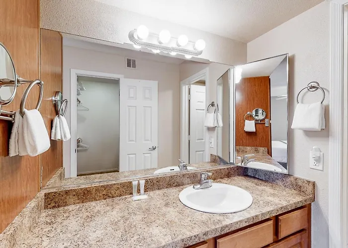 Apartment Greens At Ventana Canyon #13105 Tucson